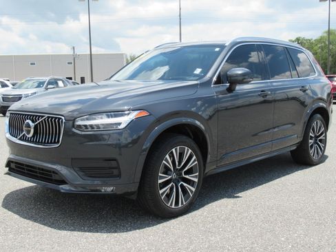 Used 2021 Volvo XC90 T6 Momentum w/ Advanced Package AWD/4WD image 3