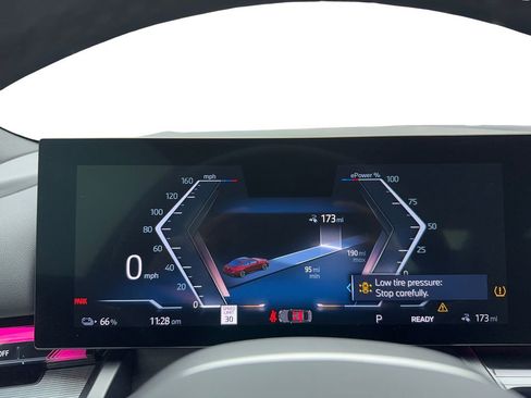 Used 2025 BMW i5 eDrive40i w/ M Sport Package RWD image 18