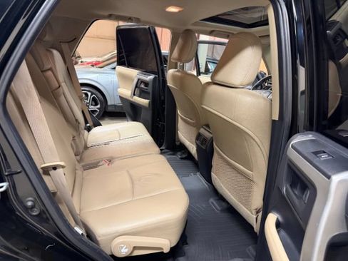 Used 2012 Toyota 4Runner Limited AWD/4WD image 28