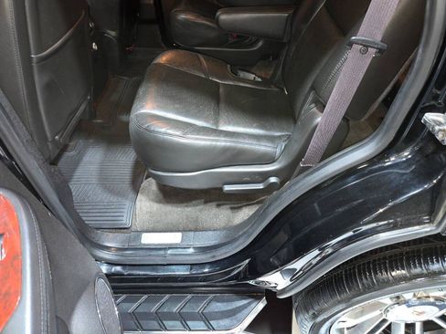 Used 2013 Cadillac Escalade Premium image 85