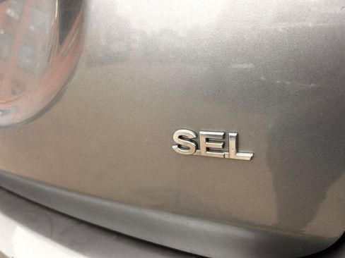 Used 2022 Mitsubishi Outlander 4WD Plug-In Hybrid image 10