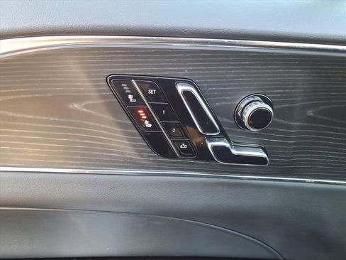 Certified 2024 Cadillac Lyriq Luxury image 26