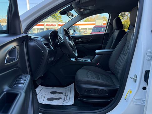 Used 2020 Chevrolet Equinox LT image 37
