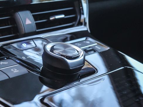 Used 2024 Subaru Solterra Limited w/ Limited Package image 22