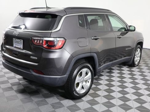 Used 2019 Jeep Compass Latitude w/ Popular Equipment Group image 8