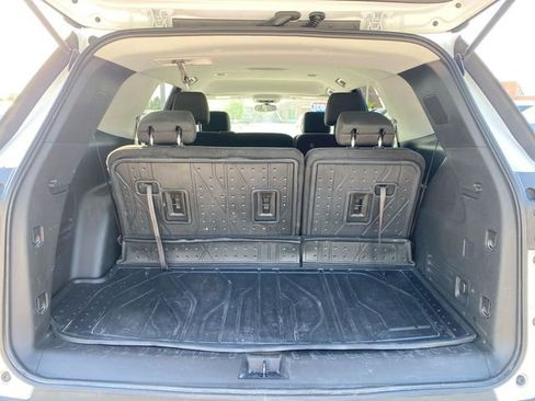 Used 2021 Chevrolet Traverse LS w/ LPO, Blackout Package FWD image 23