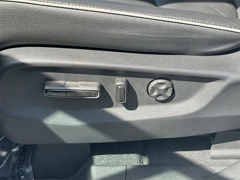 Used 2025 Honda Odyssey Touring image 23