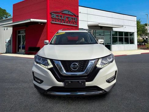 Used 2019 Nissan Rogue SL w/ Premium Package AWD/4WD image 8