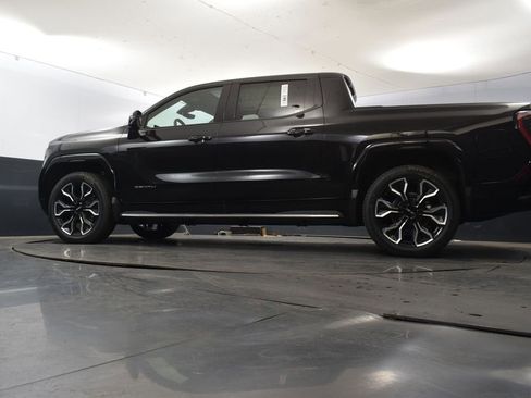 New 2025 GMC Sierra EV Denali image 53