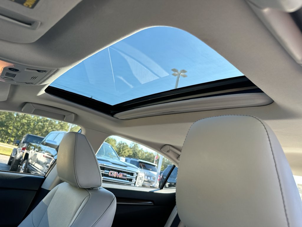 Used 2015 Lexus ES 350 w/ Luxury Package FWD image 11
