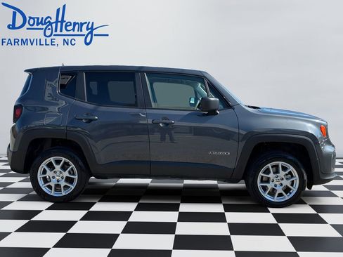 Used 2023 Jeep Renegade Latitude image 6