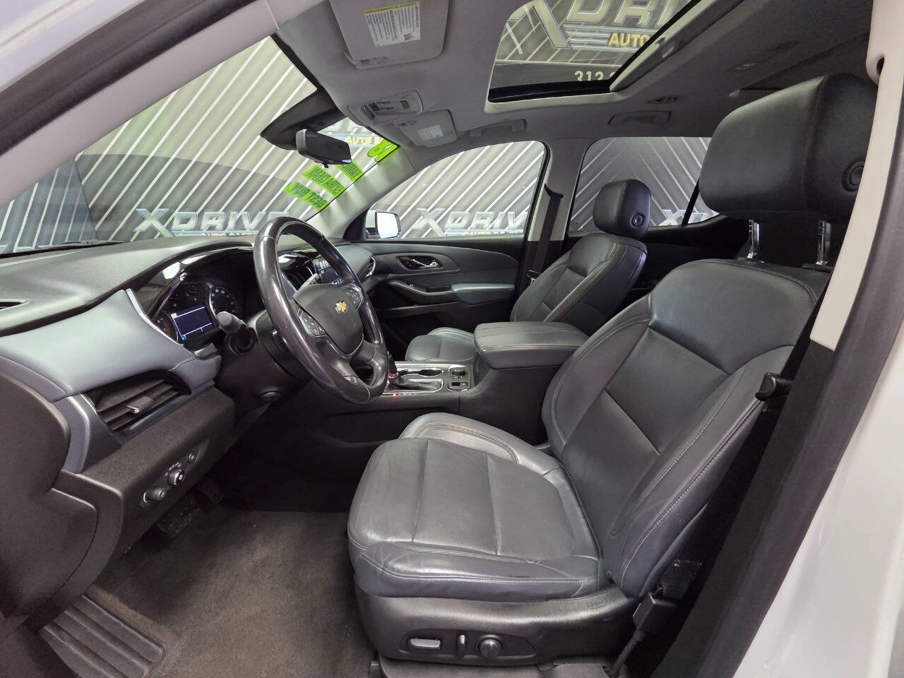 Used 2018 Chevrolet Traverse Premier w/ Driver Confidence II Package FWD image 18
