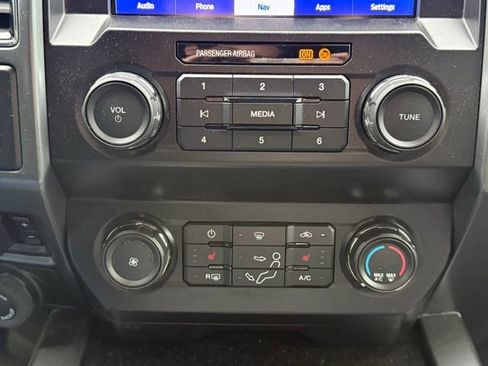 Used 2020 Ford F250 XLT w/ XLT Premium Package AWD/4WD image 27