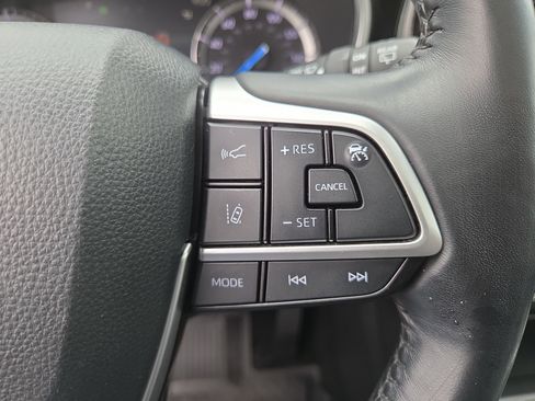 Used 2022 Toyota Highlander Bronze Edition AWD/4WD image 26