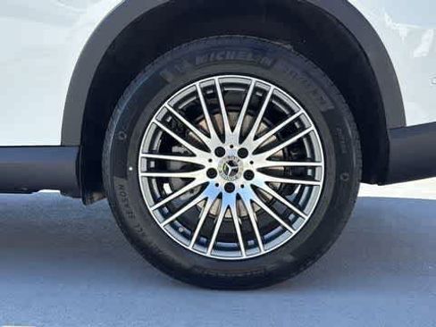 Certified 2026 Mercedes-Benz GLC 300 4MATIC image 2