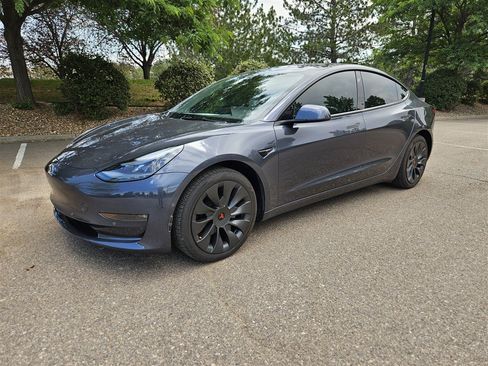 Used 2022 Tesla Model 3 Long Range AWD/4WD image 2