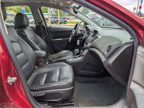 Used 2014 Chevrolet Cruze LT w/ Sun, Sound and Sport Package FWD image 12