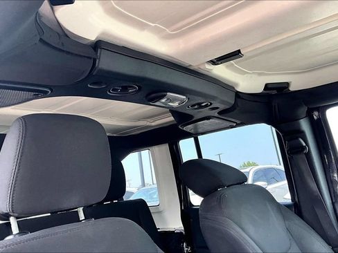 Used 2017 Jeep Wrangler Unlimited Sport w/ Quick Order Package 24S AWD/4WD image 21