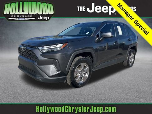 Used 2023 Toyota RAV4 XLE image 1