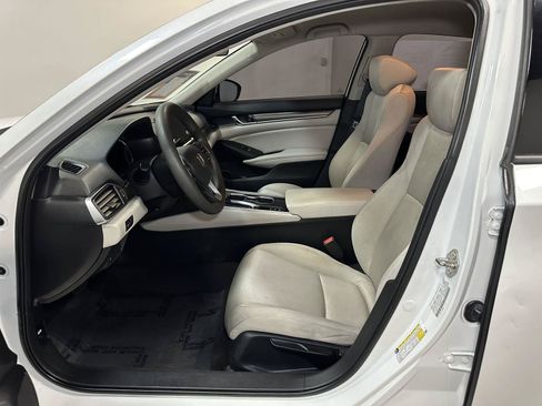 Used 2019 Honda Accord LX image 22