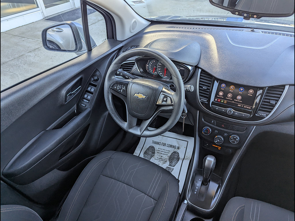 Used 2020 Chevrolet Trax LT AWD/4WD image 24