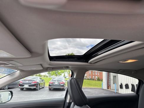 Certified 2020 Honda HR-V Touring image 21