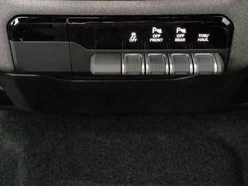 New 2026 RAM 1500 Express RWD image 10
