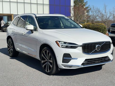 Used 2023 Volvo XC60 B5 Ultimate w/ Protection Package Premier image 6