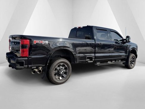 Used 2023 Ford F250 Lariat w/ Sport Appearance Package image 7