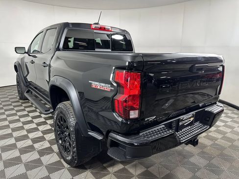 Used 2024 Chevrolet Colorado Trail Boss w/ Advanced Trailering Package AWD/4WD image 3