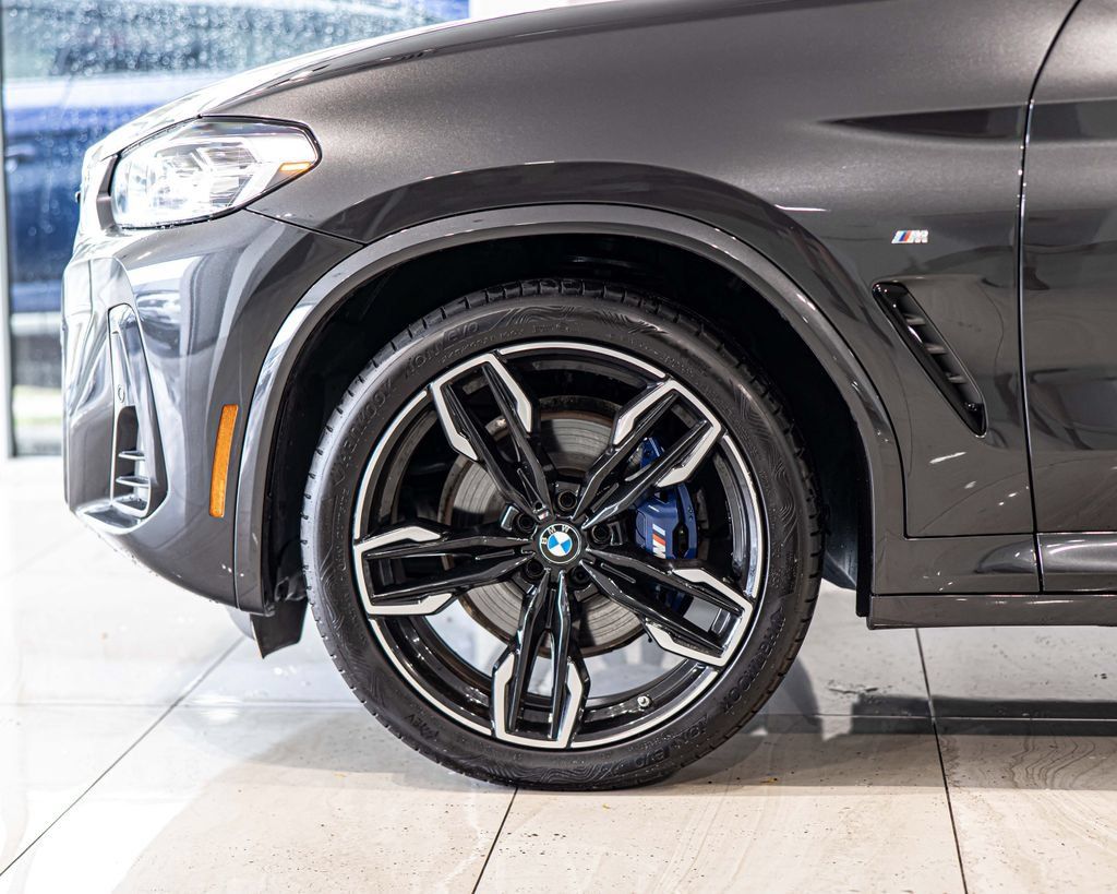 Used 2023 BMW X4 M40i AWD/4WD image 8