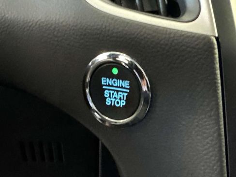 Used 2024 Ford Edge SEL w/ Convenience Package image 23