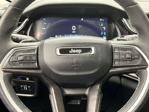 Used 2023 Jeep Grand Cherokee 4WD 4xe image 15