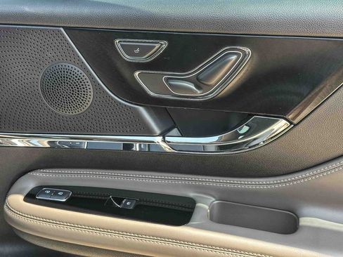 Used 2025 Lincoln Corsair Reserve FWD image 25