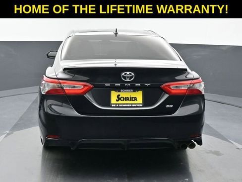 Used 2019 Toyota Camry SE image 5