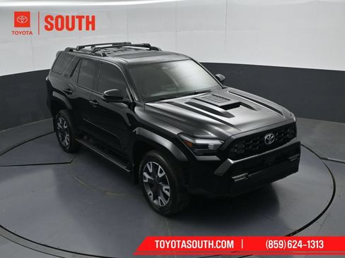 Used 2025 Toyota 4Runner TRD Sport Premium AWD/4WD image 51