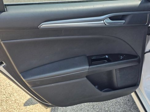 Used 2013 Ford Fusion Titanium FWD image 24