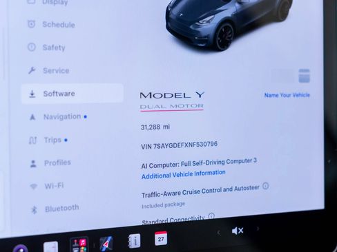 Used 2022 Tesla Model Y Performance AWD/4WD image 29