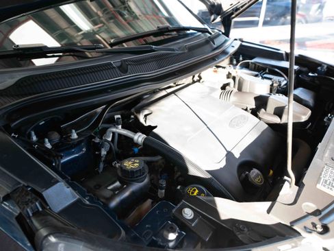 Used 2017 Ford Explorer XLT w/ Equipment Group 202A image 33