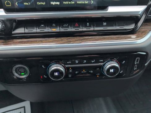 Used 2022 GMC Sierra 1500 Elevation w/ LPO, Elevation Black Package image 20