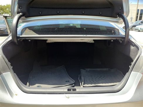 Used 2023 Toyota Camry SE image 6