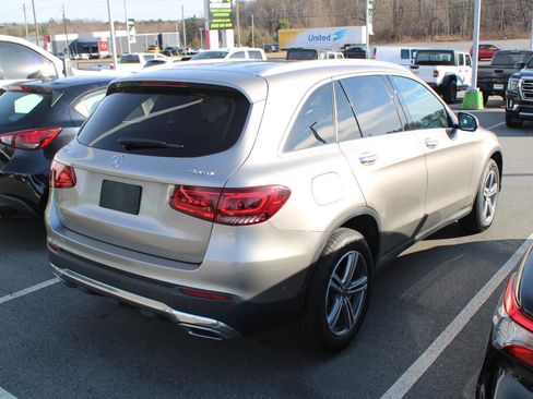 Used 2021 Mercedes-Benz GLC 300 4MATIC image 4