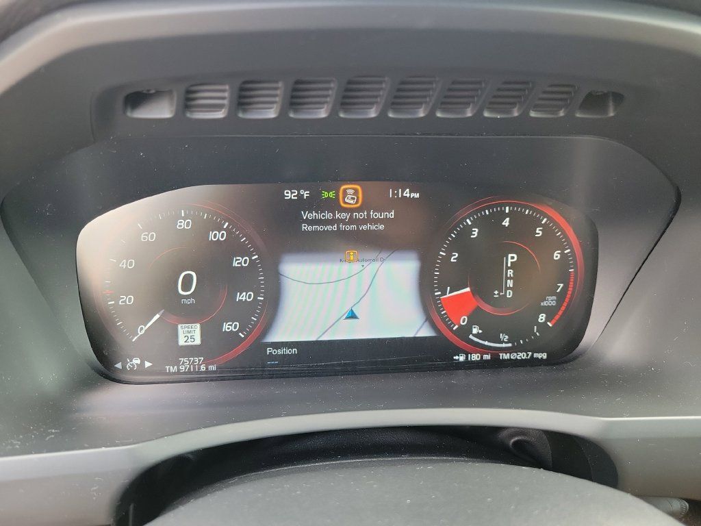 Used 2019 Volvo XC90 T6 Momentum w/ Protection Package Premier AWD/4WD image 13