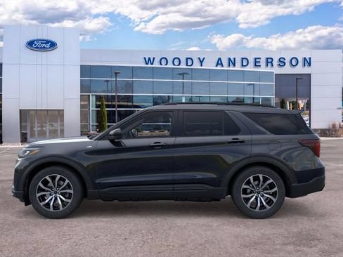 New 2026 Ford Explorer ST-Line RWD image 3