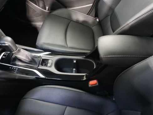 Used 2023 Toyota Corolla Cross XLE image 22