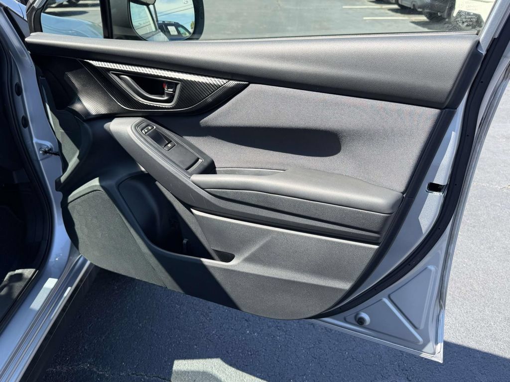 Used 2019 Subaru Crosstrek 2.0i Premium AWD/4WD image 10