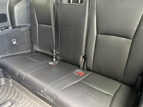 Used 2023 Toyota Highlander XLE FWD image 15