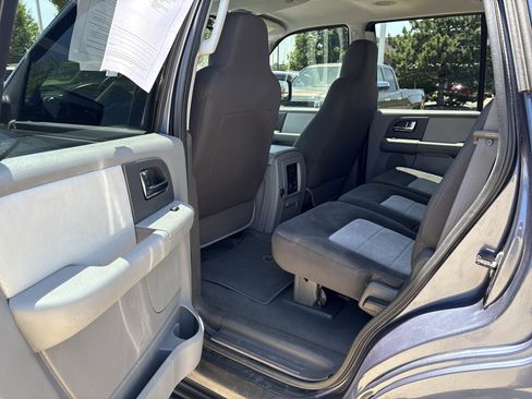 Used 2006 Ford Expedition XLT AWD/4WD image 11