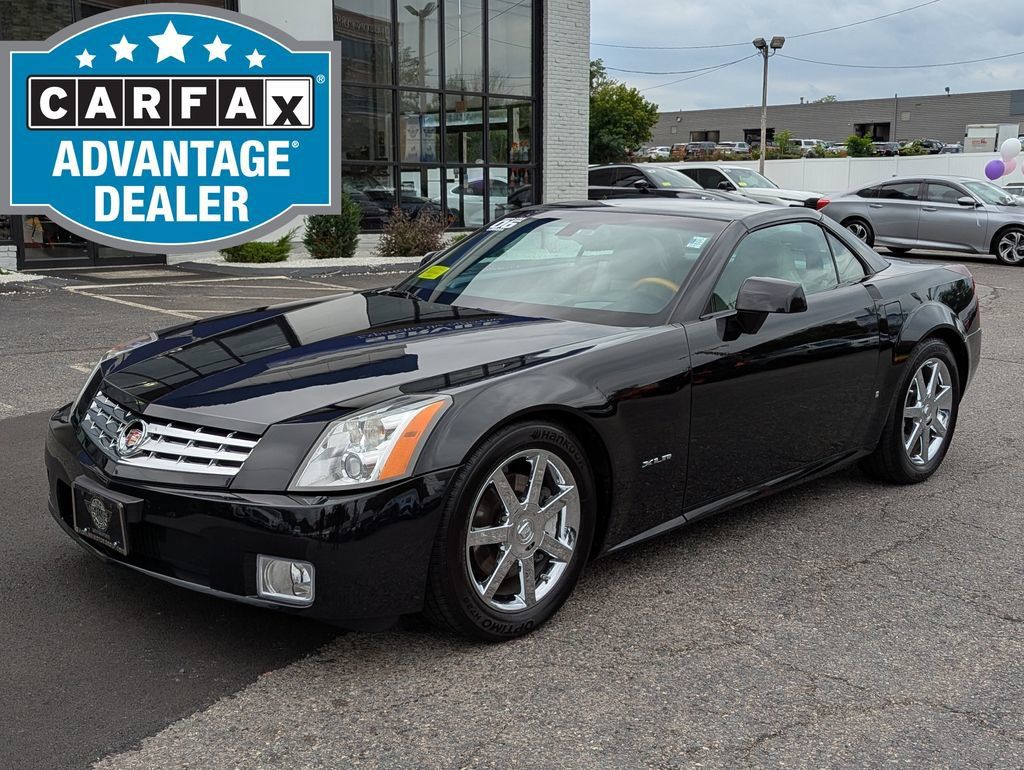Used 2006 Cadillac XLR RWD image 2