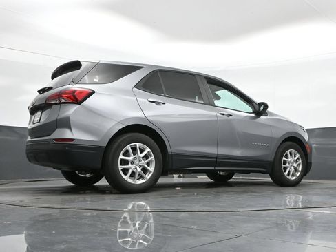 Used 2023 Chevrolet Equinox LS w/ LS Convenience Package FWD image 39
